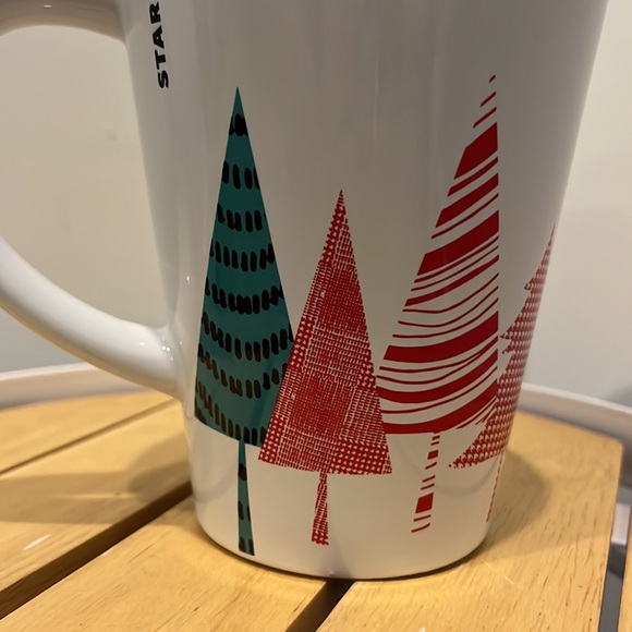 Starbucks Holiday Mug Trees Medium - Picture 6 of 6